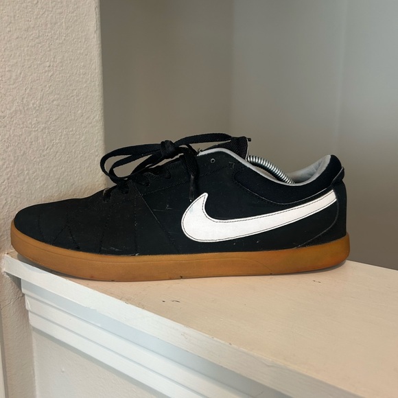 Nike SB Rabona Low Black Gum Bottom 553694-013 Mens US Size 13 Sneaker Shoes - Picture 4 of 9